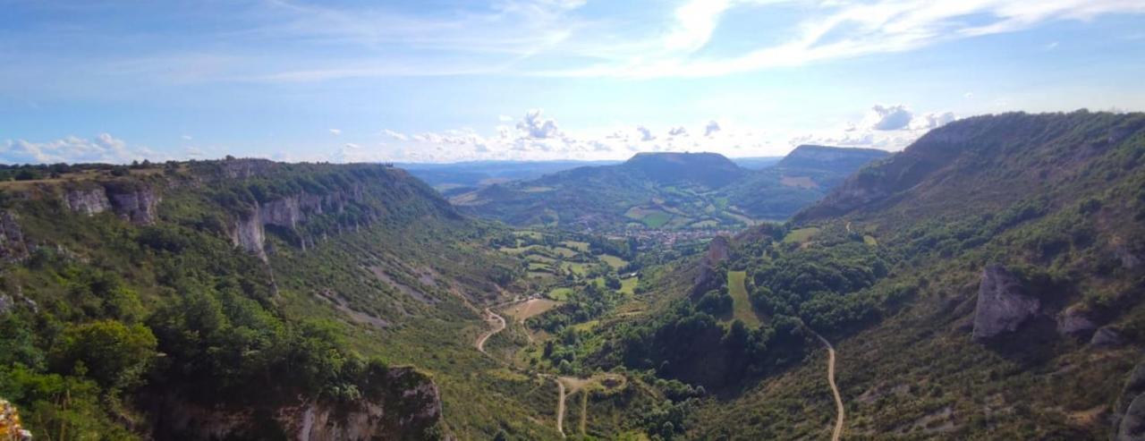 Hotel Cap Vert En Aveyron サンタフリク エクステリア 写真