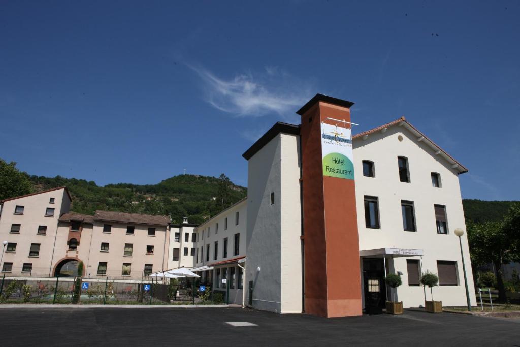 Hotel Cap Vert En Aveyron サンタフリク エクステリア 写真
