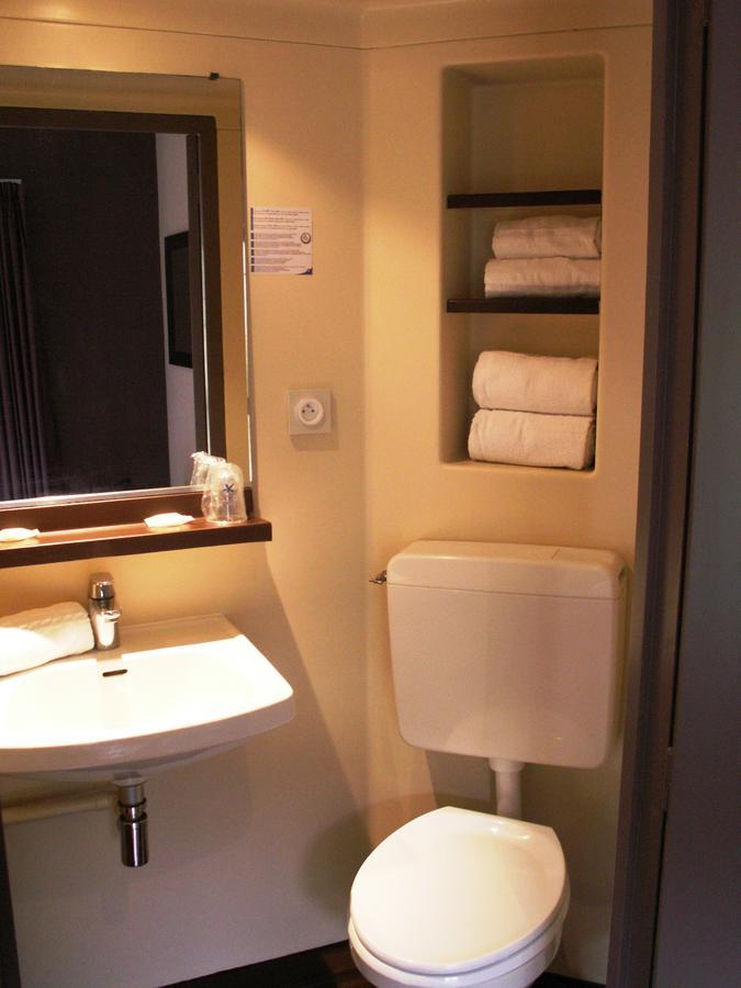 Hotel Cap Vert En Aveyron サンタフリク エクステリア 写真